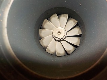 BMW 3 E90 E91 2.0D TURBO TURBÍNA 49135-05670