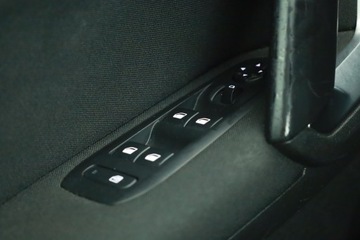 Peugeot 308 II Hatchback 5d 1.2 PureTech 110KM 2016 Peugeot 308 1.2 PureTech, Salon Polska, Klima, zdjęcie 11