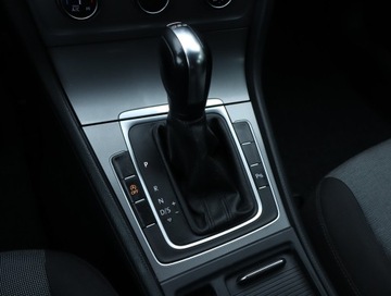 Volkswagen Golf VII Variant 1.6 TDI CR DPF BlueMotion Technology 105KM 2014 VW Golf 1.6 TDI, Salon Polska, Serwis ASO, zdjęcie 14