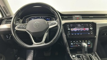 Volkswagen Passat B8 Limousine Facelifting 2.0 TSI 190KM 2021 Volkswagen Passat 2.0 TSI Elegance DSG sedan, zdjęcie 8