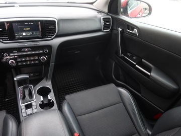 Kia Sportage IV SUV Facelifting 1.6 T-GDI 177KM 2019 Kia Sportage 1.6 T-GDI, Salon Polska, Serwis ASO, zdjęcie 7