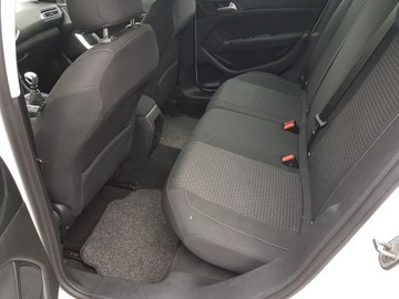 Peugeot 308 II SW Facelifting 1.5 BlueHDI 130KM 2019 Peugeot 308 SW BLUEHDI 130 STOP &amp; START, zdjęcie 21