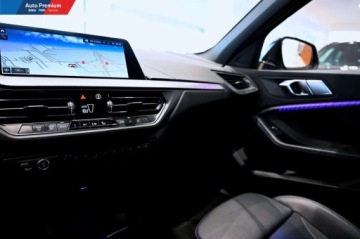 BMW Seria 1 F40 2021 BMW Seria 1 118iFV23LED Fog lightsWysoki polysk Shadow-Line 1.5 136KM, zdjęcie 7