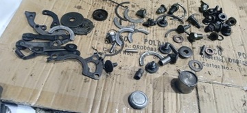 SUZUKI GS 500 CZĘŚĆI SILNIK MOCOWANIE UCHWYT ŚRUBA