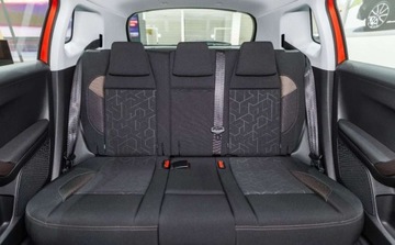 Peugeot 2008 I SUV Facelifting 1.2 PureTech 110KM 2016 Peugeot 2008 1.2 Pure Tech Active SS 1.2 Benzyna 110KM, zdjęcie 27