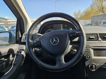 Mercedes Klasa A W169 Coupe 2.0 180 CDI 109KM 2012 Mercedes A 180 2,0 diesel 109KM, zdjęcie 9