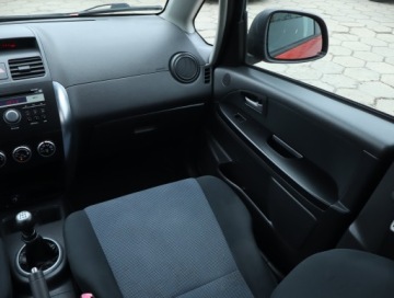 Fiat Sedici 1.6 i 16V 107KM 2008 Fiat Sedici 1.6, Salon Polska, 4X4, Klima, zdjęcie 7