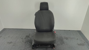 FOTEL PRAWY PASAŻERA YARIS II 2005 3 DRZWI EU