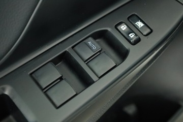 Toyota Yaris III Hatchback 5d Facelifting Hybrid 100KM 2017 Toyota Yaris 1.5 Hybrid, Automat, Skóra, Klima, zdjęcie 18