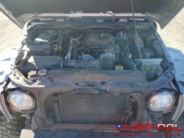 Jeep Wrangler III Unlimited Facelifting 3.6 V6 286KM 2018 Jeep Wrangler _UNLIMITED_RUBICON_4x4_3.6 L_285 km_2018r 3.6 Benzyna 285KM, zdjęcie 10