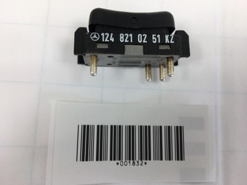 КНОПКА ВЫКЛЮЧАТЕЛЯ СВЕТА КАБИНЫ MERCEDES W124 COMBI 1248210251