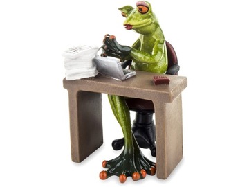 Ozdobna Figurka NA PREZENT - Pani Żaba przy biurku