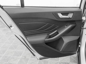 Ford Focus IV Kombi Facelifting 1.0 EcoBoost MHEV 125KM 2023 Ford Focus WD6989R#1.0 EcoBoost Titanium Podgrz.f, zdjęcie 20