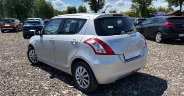 Suzuki Swift V Hatchback 3d Facelifting 1.2 VVT 94KM 2016 Suzuki Swift 1.2B 94KM zadbany zarejestrowany ksiazka salon Polska 1.2, zdjęcie 4