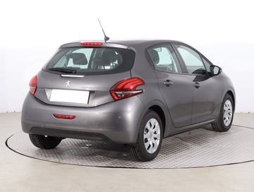 Peugeot 208 I Hatchback 5d Facelifting 1.2 PureTech 82KM 2019 Peugeot 208 1.2 PureTech, Salon Polska, Klima, zdjęcie 4