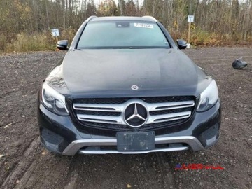 Mercedes GLC C253 2018 Mercedes-Benz GLC 2018 r.2,0L 300 4 MATIC 2.0 Benzyna 241KM, zdjęcie 1