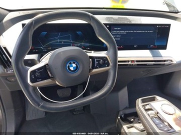 BMW iX 2023 BMW iX xDrive50 2023 Elektryczny 516KM, zdjęcie 9