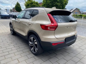 Volvo XC40 Crossover Facelifting 2.0 B4 197KM 2026 VOLVO XC40 B4 Plus Dark Suv 2.0 (211KM) 2026, zdjęcie 4
