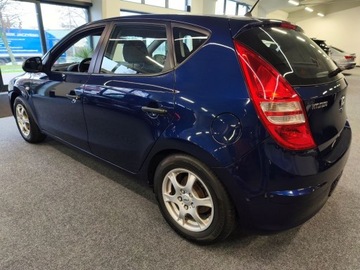 Hyundai i30 I Hatchback 1.4 109KM 2009 Hyundai i30 I 1.4 benzyna, zdjęcie 4