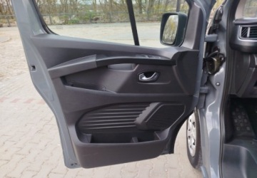 Renault Trafic III Combi 2.0 dCi  150KM 2023 Renault Trafic L2H19 osobowyAutomatSalon PolskaGwarancjaNawiewy na tyl, zdjęcie 9