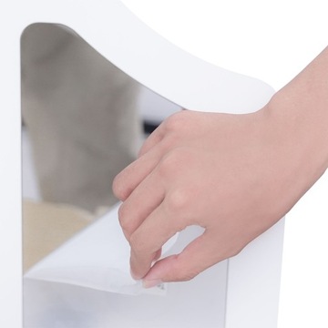 Деревянный туалетный столик для детей со стулом, аксессуарами и светодиодной подсветкой.