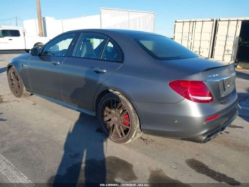 Mercedes Klasa E W213 2019 Mercedes-Benz Klasa E Amg 63 S 4Matic 2019 4.0 Benzyna 603KM, zdjęcie 3