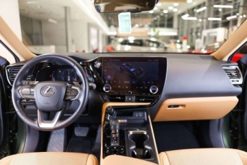 Lexus NX II SUV Facelifting 2.5 350h 243KM 2024 Lexus NX 350h Prestige AWD 2.5 Hybryda 243KM, zdjęcie 5