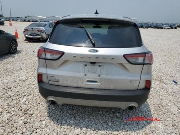 Ford Kuga III 2020 Ford Kuga 2020 r., 1,5L ESCAPE SE 1.5 Benzyna 181KM, zdjęcie 5