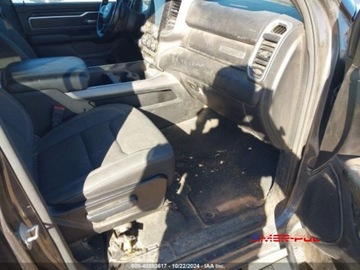  RAM 1500 2022 r., 5,7L BIG HORN 4x4 5.7 Benzyna 395KM, zdjęcie 7