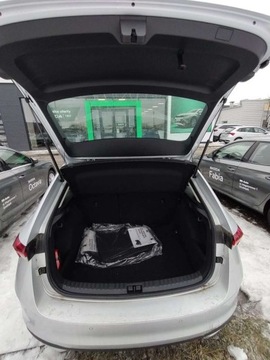 Skoda Scala Hatchback Facelifting 1.0 TSI 115KM 2025 Skoda Scala SKODA Scala 1.0 TSI 115 KM Selection jak nowa Wyprzedaz 2025, zdjęcie 9