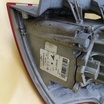 FORD B-MAX B MAX SVĚTLO ZADNÍ LEVÝ KOMPLETNÍ STAV VELMI DOBRÝ EVROPA