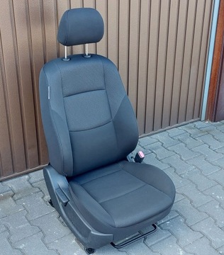 Fotel przód prawy Hyundai i30 08r