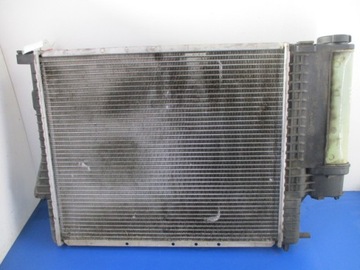 BMW 5 E39 520I 1.9 V6 CHLADIČ VODY