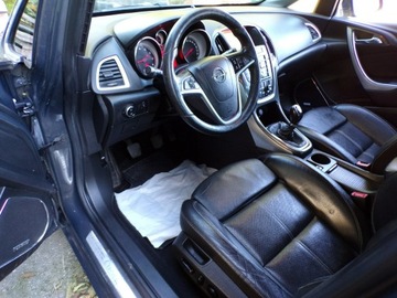 Opel Astra J GTC 1.4 Turbo ECOTEC 140KM 2014 Opel Astra FUUL OPCJA COSMO I WŁAŚĆ 2014R, zdjęcie 26