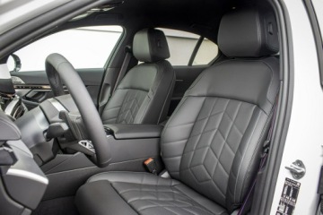 BMW Seria 5 G90-91 Touring 2.0 520d 197KM 2025 BMW 520 xDrive Limuzyna - Dostępny od ręki!, zdjęcie 13