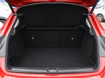 Mercedes GLA I Off-Roader Facelifting 1.6 200 156KM 2019 Mercedes GLA GLA 200, Salon Polska, Automat, zdjęcie 13