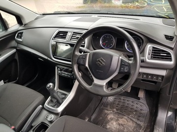SX4 S-CROSS FACELIFT DESKA + AIRBAG