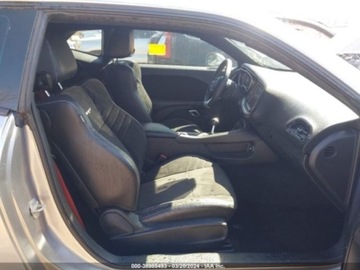 Dodge Challenger III 2015 Dodge Challenger 2015 Dodge Challenger 2dr Cpe SRT 392 6.4 Benzyna 485KM, zdjęcie 10