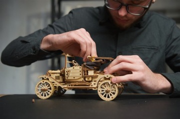 РЕТРО АВТОМОБИЛЬ UGR-T UGEARS ДЕРЕВЯННАЯ МЕХАНИЧЕСКАЯ МОДЕЛЬ С ПРИВОДОМ 3D ПАЗЛ