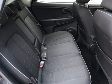 Kia Venga Mikrovan Facelifting 1.6 DOHC 124KM 2015 Kia Venga 1.6 CVVT, Automat, Klima, Klimatronic, zdjęcie 7