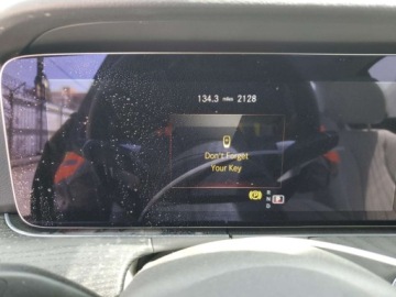 Mercedes Klasa E W213 2022 Mercedes-Benz Klasa E 350 2022 2.0l 2.0 Benzyna 255KM, zdjęcie 9