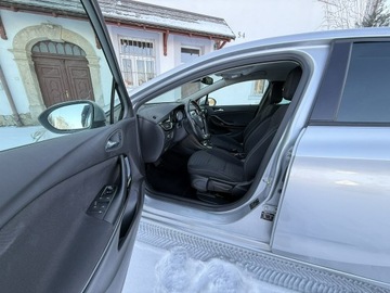 Opel Astra K Hatchback 5d 1.4 Turbo 150KM 2017 Opel Astra 1.4 benzyna Turbo Kamera Automat, zdjęcie 27