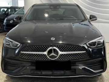 Mercedes Klasa C W206 Limuzyna 1.5 180 170KM 2025 MERCEDES-BENZ C Klasa 180 AMG Sedan 1.5 (170KM) 2025, zdjęcie 2