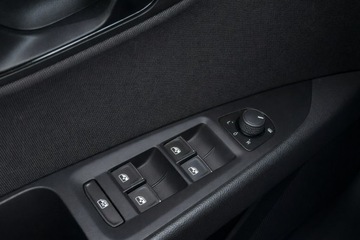 Seat Leon III ST Facelifting 2.0 TDI 150KM 2017 Seat Leon 2.0 TDi 150KM 2017 FR serwisowany kamera, zdjęcie 17