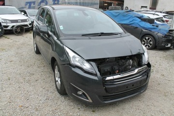 Peugeot 5008 I Minivan Facelifting 1.6 BlueHDi 120KM 2016 Peugeot 5008 ROK 2016 POJ 1,6 120 KM, zdjęcie 2