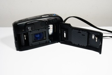 Аналоговая ретро-камера Yashica Brava Zoomate 105