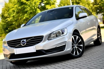 Volvo V60 I Kombi Facelifting 2.0 D2 DRIVE-E 120KM 2017 Volvo V60 LiFT 2,0 Disel Bi Xenon Ledy Skóra, zdjęcie 8
