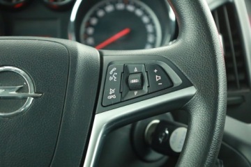 Opel Astra J GTC 1.4 Turbo ECOTEC 140KM 2014 Opel Astra 1.4 T, GAZ, Klima, Tempomat, zdjęcie 16