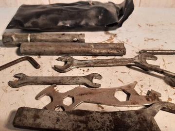 KLUCZE SERWISOWE YAMAHA YZF 1000 THUNDERACE