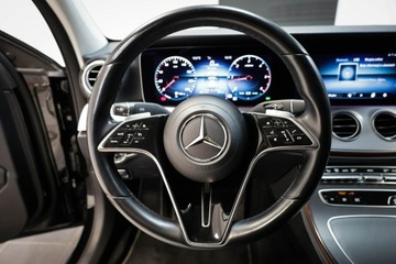 Mercedes Klasa E W213 Limuzyna Facelifting 2.0 220d 200KM 2022 Mercedes E 220 *4Matic*AMG Line*Salon, zdjęcie 17